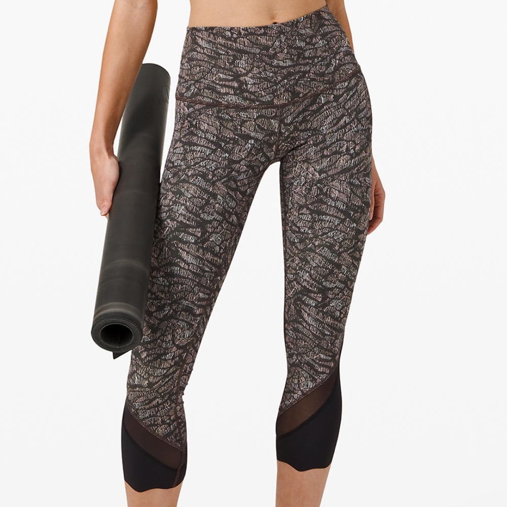 NWT Lululemon Wunder Under HR Crop 23” Leggings